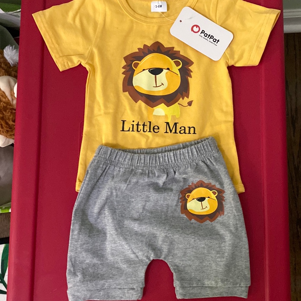 Brand new outfit from pat pat size 3-6 months